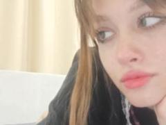 DollyKitty - female with brown hair and  small tits webcam at xLoveCam