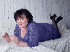 DorisMature - female with brown hair and  big tits webcam at xLoveCam