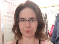 DouceCoquine69 - female with brown hair webcam at xLoveCam