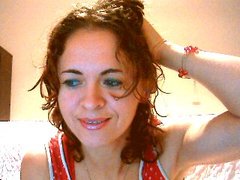 DouceIsabelle - female with red hair webcam at xLoveCam