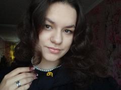 Dreia - female with brown hair webcam at xLoveCam