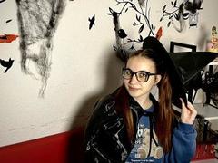 EbigeilStuf - female with brown hair and  small tits webcam at xLoveCam