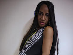 EbonyBrown69 - female with black hair webcam at xLoveCam