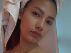 ElizabethRamirez - female with brown hair webcam at xLoveCam