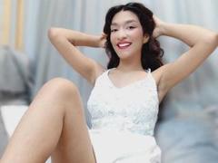 ElyWhitee - female with brown hair and  small tits webcam at xLoveCam