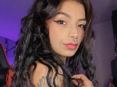 EmaPloxy - female with black hair webcam at xLoveCam