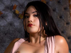 EmilieDalton - female with black hair webcam at LiveJasmin