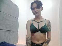 emilly_princess - female webcam at ImLive