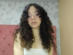 EmmaCowperr - female with brown hair and  small tits webcam at xLoveCam