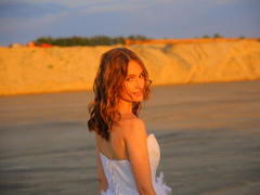 JuliaLettau - female with brown hair webcam at LiveJasmin