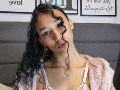 EmmaParkerr - female webcam at xLoveCam