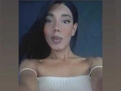 EmmaReveX - shemale with black hair webcam at xLoveCam