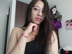 Vivi69Ana - female with black hair and  small tits webcam at xLoveCam