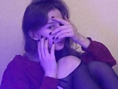 Enigma-hot - female with brown hair webcam at xLoveCam