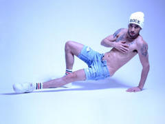 EnzoHerrera - male webcam at LiveJasmin