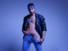 EnzoHerrera - male webcam at LiveJasmin