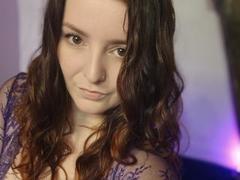 ErinMFrench - female with red hair webcam at xLoveCam