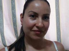 EroticSasha - female with brown hair webcam at xLoveCam