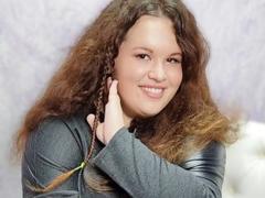 EvaDivais - female with brown hair webcam at xLoveCam