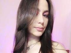 EvaLunna69 - female with brown hair webcam at xLoveCam