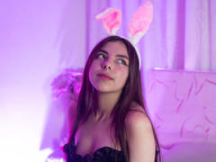 EvangelinaRussel - female with brown hair and  small tits webcam at xLoveCam