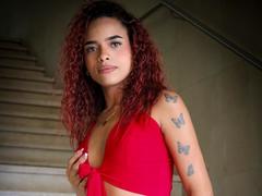 EvelynColinss - female with red hair webcam at xLoveCam