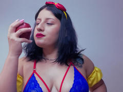 EvelynDawson - female with black hair webcam at xLoveCam