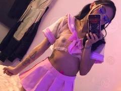 EvieGothel - female with black hair webcam at xLoveCam