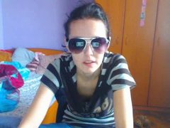 EyesShotForU - female with black hair webcam at xLoveCam