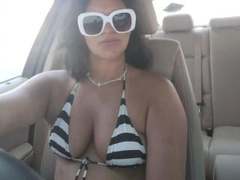 FadaMilf-hot - female with black hair webcam at xLoveCam