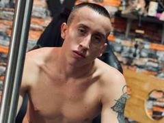 FamousParker - male webcam at xLoveCam