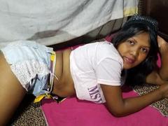 FelyLove - female webcam at xLoveCam