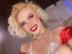 DaniBet - blond shemale webcam at LiveJasmin