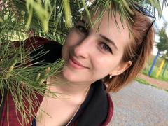 FionaJazz - female with brown hair and  small tits webcam at xLoveCam