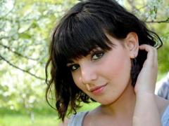 FlavorStar - female with brown hair webcam at xLoveCam