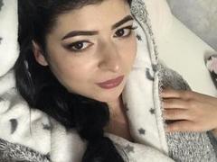 FortuneWendy - female with brown hair and  small tits webcam at xLoveCam