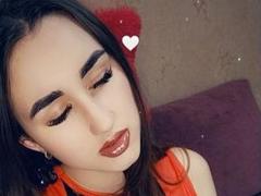 Foxsly - female with  small tits webcam at xLoveCam