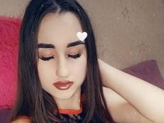 Foxsly - female with  small tits webcam at xLoveCam