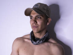 FrankPiero - male webcam at xLoveCam