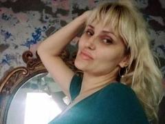 FreyaMilly - blond female with  big tits webcam at xLoveCam