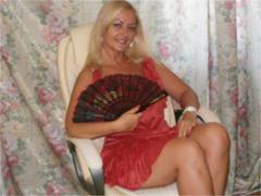 ElyBigTits - blond female with  big tits webcam at xLoveCam