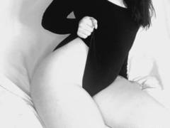 GabrielaMorac - female with black hair and  small tits webcam at xLoveCam