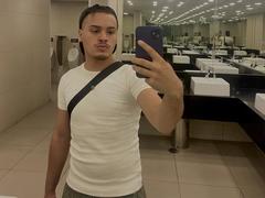 Gabrielzao - male webcam at xLoveCam