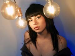 GaiaJonnes - female with black hair webcam at xLoveCam