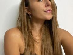 GanzNettePaola-hot - blond female webcam at xLoveCam