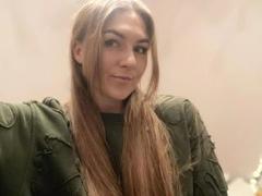 GanzNettePaola-hot - blond female webcam at xLoveCam