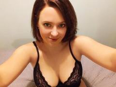 GeileSophia-hot - female with brown hair and  big tits webcam at xLoveCam