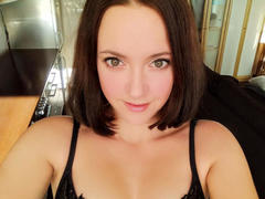 GeileSophia-hot - female with brown hair and  big tits webcam at xLoveCam