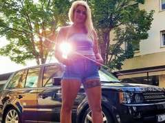 GeilesBabe-hot - blond female webcam at xLoveCam