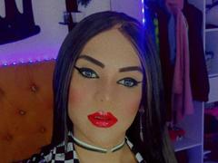 GeishaSenier - shemale with black hair webcam at xLoveCam